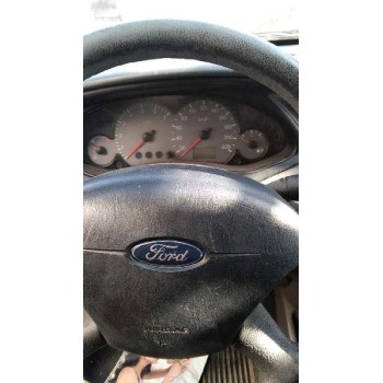 ford focus berlina (cak) del año 2004