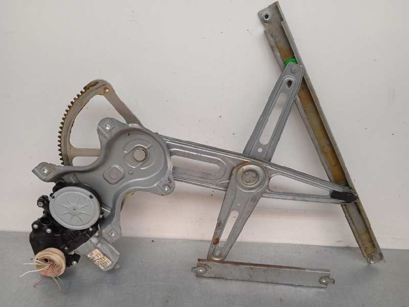 Recambio de elevalunas delantero izquierdo para toyota yaris 1.0 cat referencia OEM IAM 857020F010 857200D110 7 CABLES