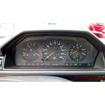 mercedes-benz clase e (w124) berlina del año 1993