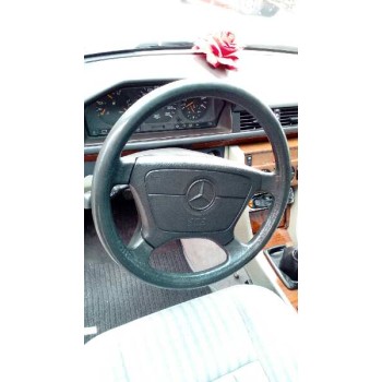 mercedes-benz clase e (w124) berlina del año 1993