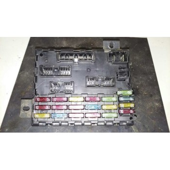 Recambio de caja reles / fusibles para alfa romeo 156 (116) 1.9 jtd progression referencia OEM IAM 46447809A223  