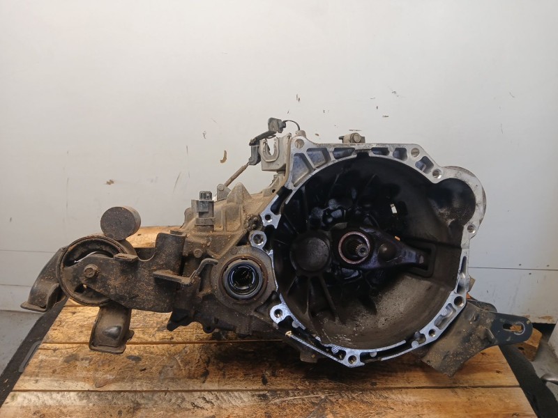 Recambio de caja cambios para kia cee´d hatchback (ed) 1.4 referencia OEM IAM TBJ5G  