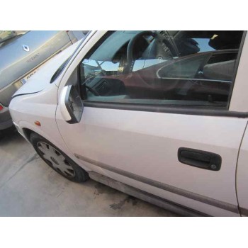 opel astra g berlina del año 1998