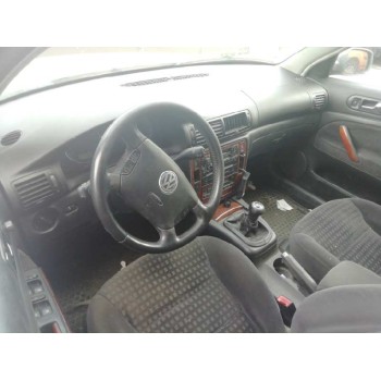 volkswagen passat variant (3b6) del año 2003