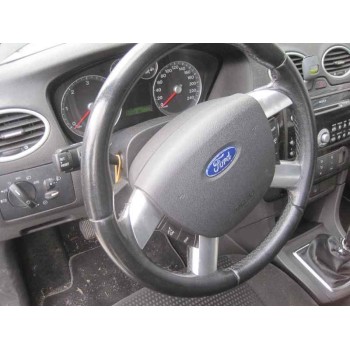 ford focus berlina (cap) del año 2006