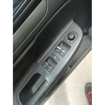 volkswagen golf v berlina (1k1) del año 2004