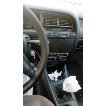 citroën xantia berlina del año 1996