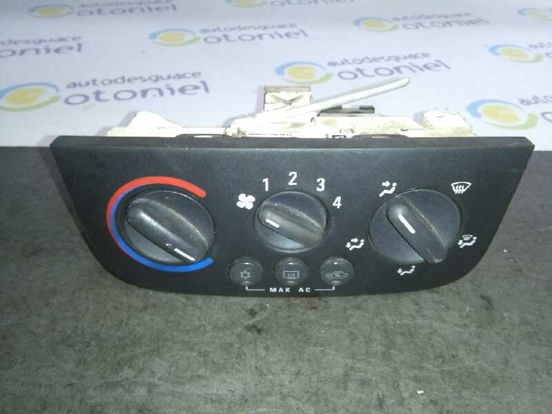 Recambio de mando calefaccion / aire acondicionado para opel corsa c club referencia OEM IAM 1038874I208 VSLEO 