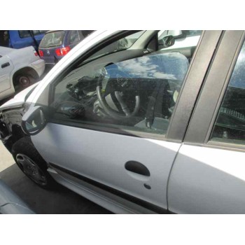 peugeot 206 berlina del año 1999