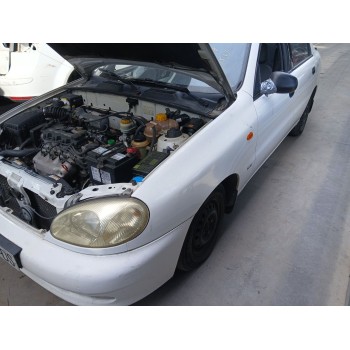 DAEWOO LANOS SEDÁN (KLAT)