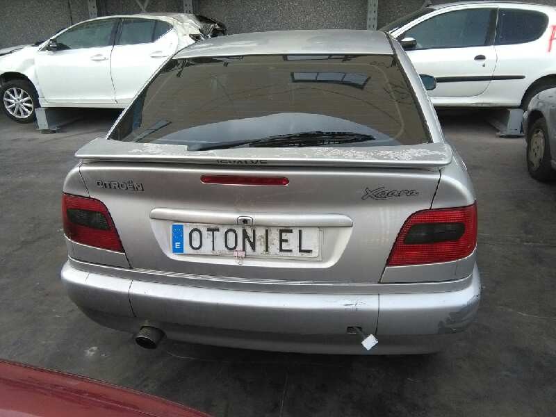citroën xsara berlina del año 1999