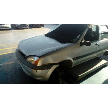 ford fiesta berlina (dx) del año 2002