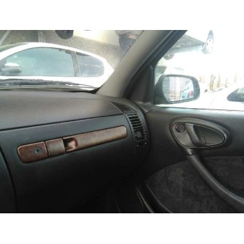 citroën xsara berlina del año 1999