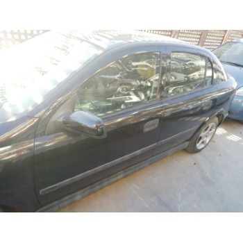 opel astra g berlina del año 2002