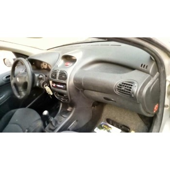 peugeot 206 berlina del año 2005