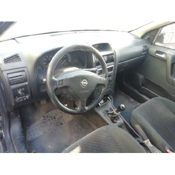 opel astra g berlina del año 2002