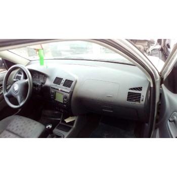 seat ibiza (6k1) del año 2001