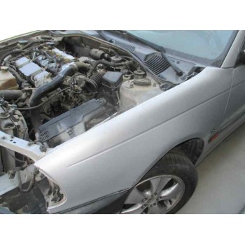 toyota avensis berlina (t 22) del año 2000