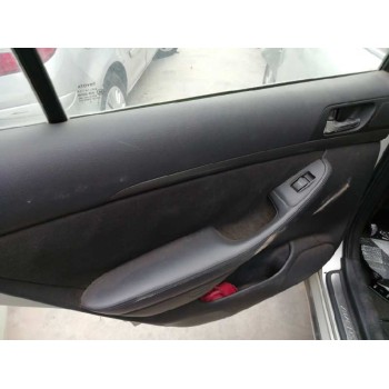 toyota avensis berlina (t25) del año 2005