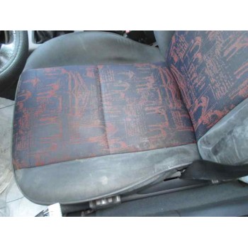 toyota avensis berlina (t 22) del año 2000