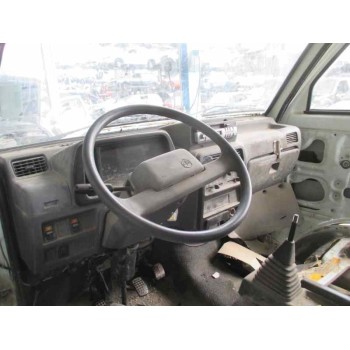 piaggio (vespa) porter caja cerrada del año 2002