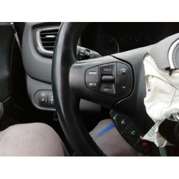 kia carens ( ) del año 2014