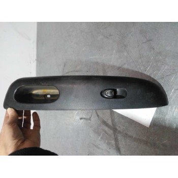 MANDO ELEVALUNAS DELANTERO DERECHO 