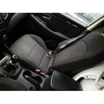 kia carens ( ) del año 2014