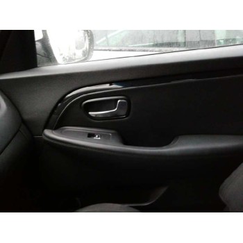 kia carens ( ) del año 2014