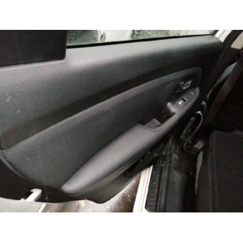 kia carens ( ) del año 2014