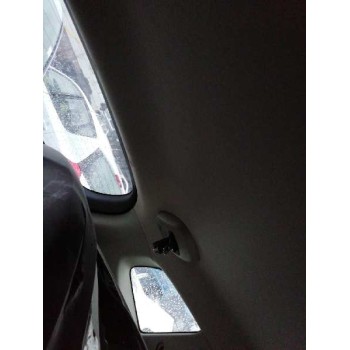 kia carens ( ) del año 2014