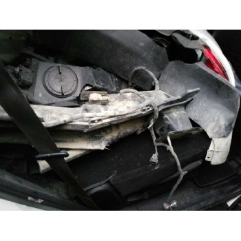 kia carens ( ) del año 2014