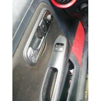 seat ibiza (6l1) del año 2002