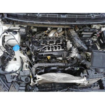 kia carens ( ) del año 2014