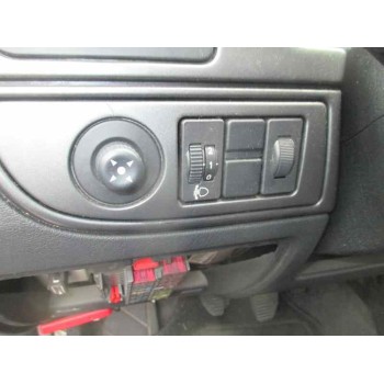 citroën xsara berlina del año 1999