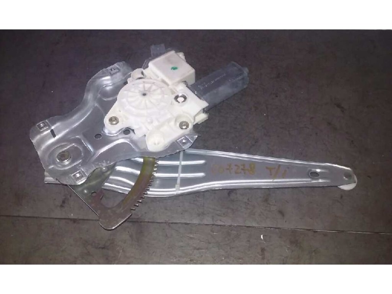 Recambio de elevalunas trasero izquierdo para toyota avensis berlina (t25) 1.8 16v cat referencia OEM IAM 999060102  6 PIN