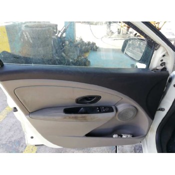 renault megane iii berlina 5 p del año 2009