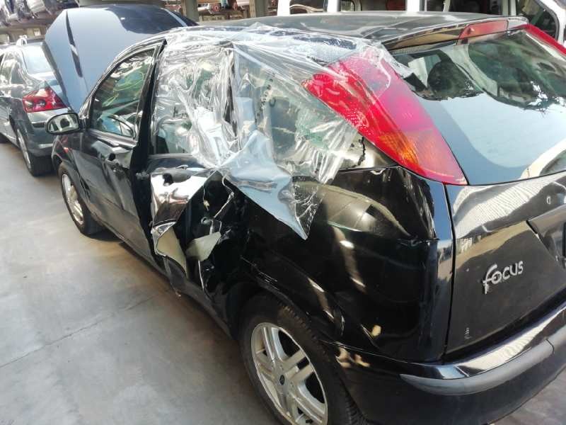 ford focus berlina (cak) del año 2003