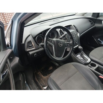 opel astra j (p10) del año 2010