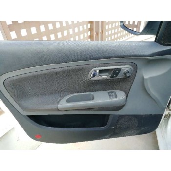 seat ibiza (6l1) del año 2008