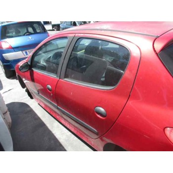 peugeot 206 berlina del año 2000