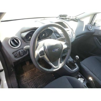 ford fiesta (ccn) del año 2013