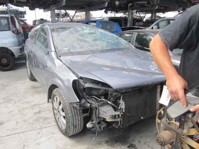 opel astra gtc del año 2006