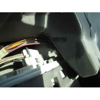 peugeot 206 berlina del año 2000