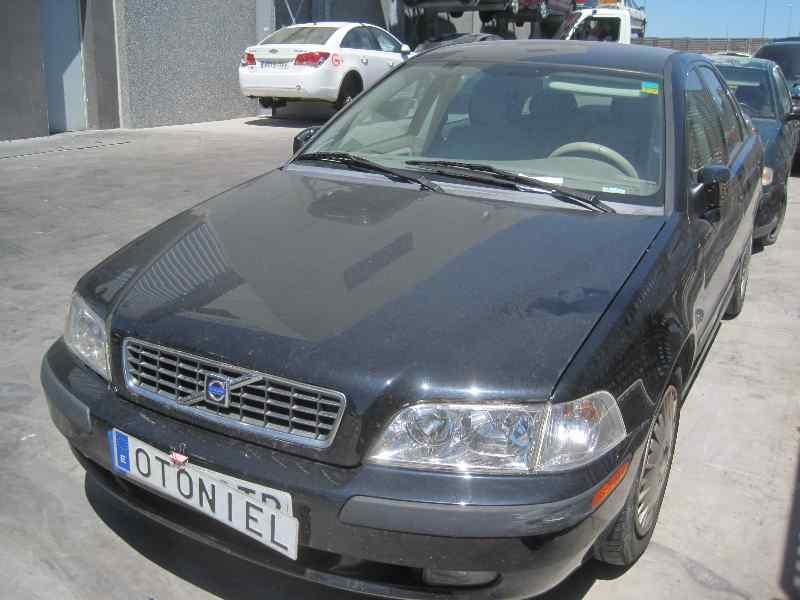 volvo s40 berlina del año 2004