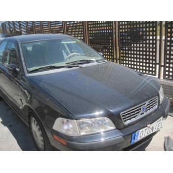 volvo s40 berlina del año 2004