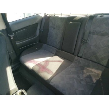 opel astra g berlina del año 2000