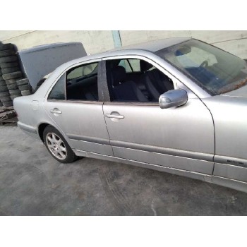 mercedes-benz clase e (w210) berlina diesel del año 2001