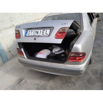 mercedes-benz clase e (w210) berlina diesel del año 2001