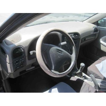 volvo s40 berlina del año 2004